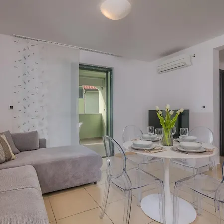 By The Sea Turcic, Krk - 23084 Apartamento