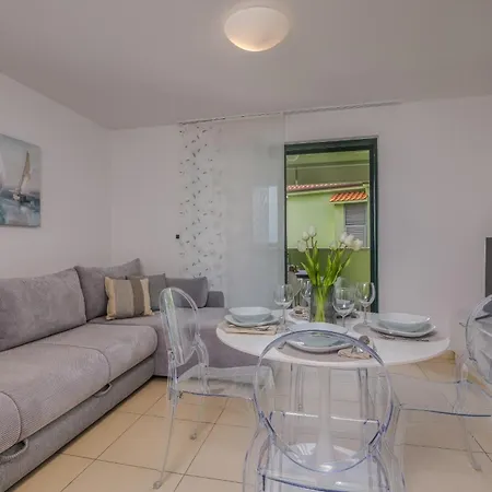 By The Sea Turcic, Krk - 23084 Apartamento